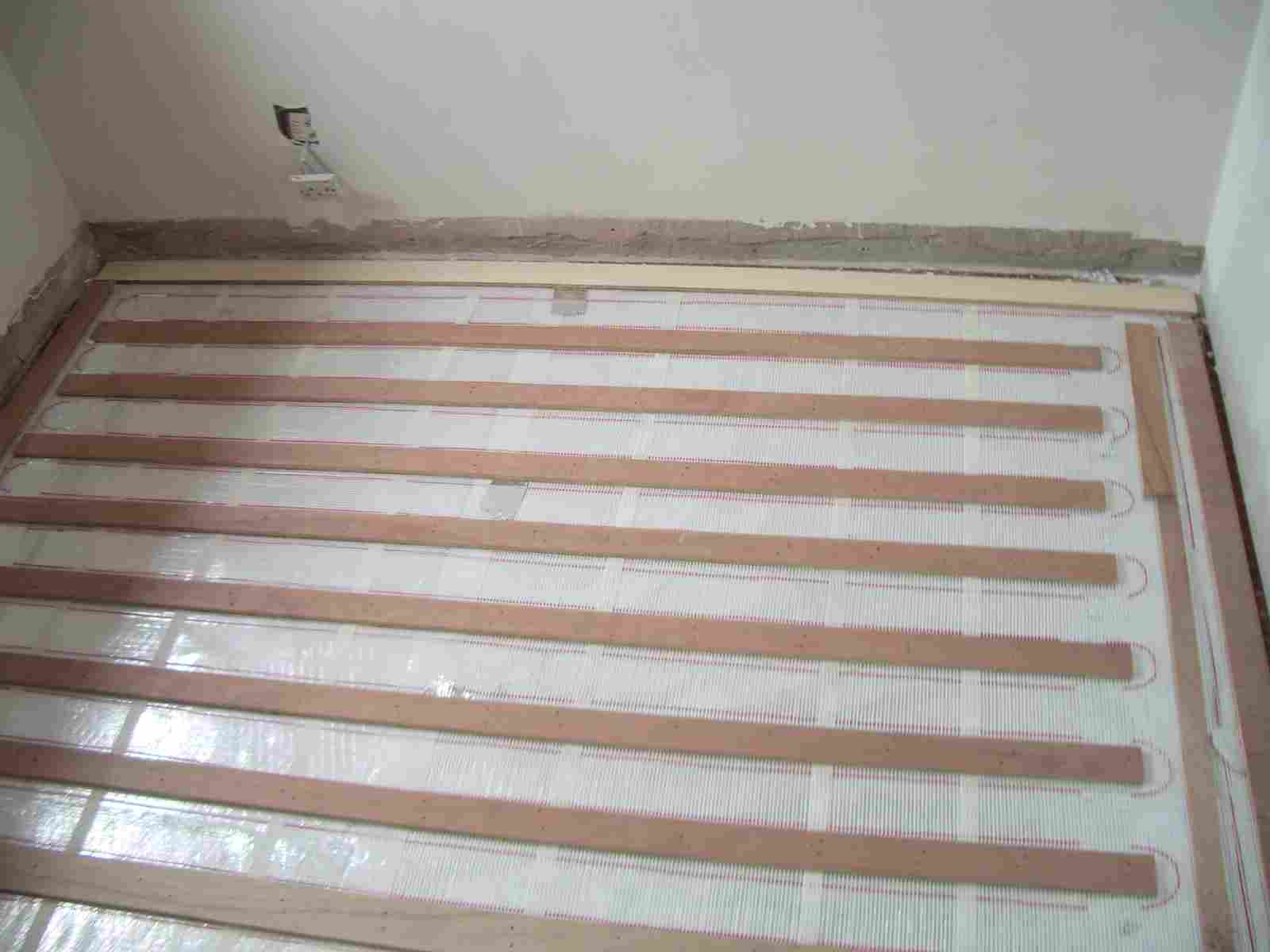 wood floor, under floor warming system